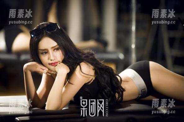 GIRLT果团网 - 陈雅漫的高清美图告诉你，长腿走天下真的有道理！