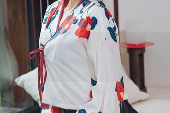 HuaYang花漾 – 牛仔裤作品里，方子萱让我们重新认识“大腿”的意义！