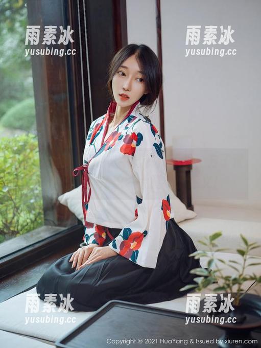 HuaYang花漾 - 牛仔裤作品里，方子萱让我们重新认识“大腿”的意义！