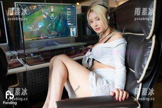 女神Hyoyeon(김효연)，来点无圣光写真，魅力可能在细节里
