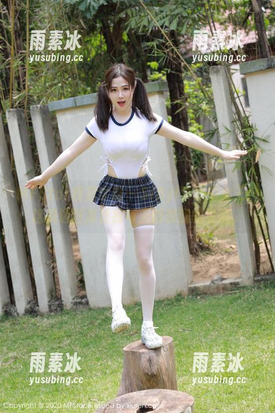 MFStar模范学院 - SiByl李思宁女王：这精选图库是我每天都想翻的宝藏。