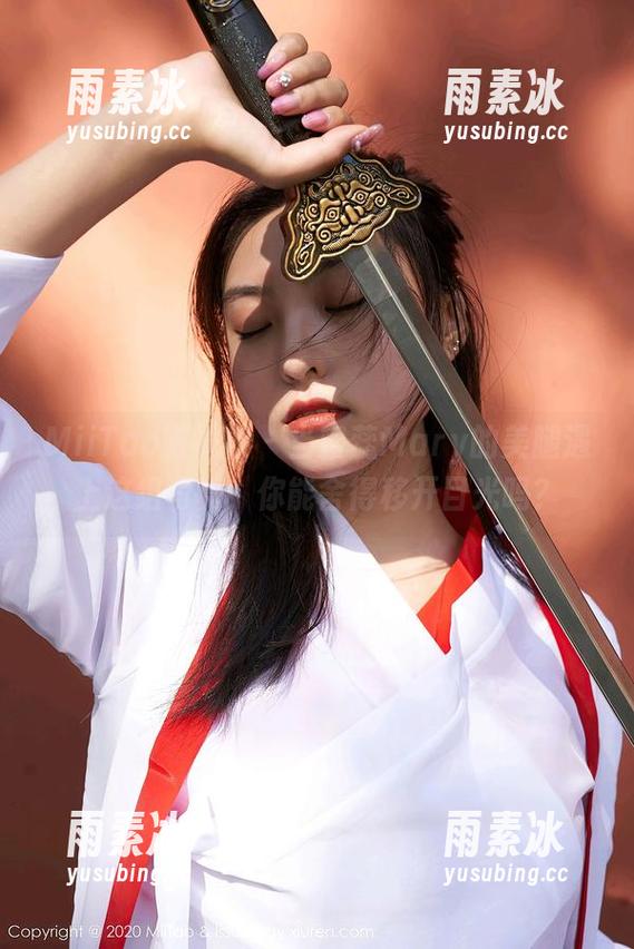 MiiTao蜜桃社-蜜蕊Mary MiiTao蜜桃社 - 当蜜蕊Mary的美腿遇上这组写真,你能舍得移开目光吗?