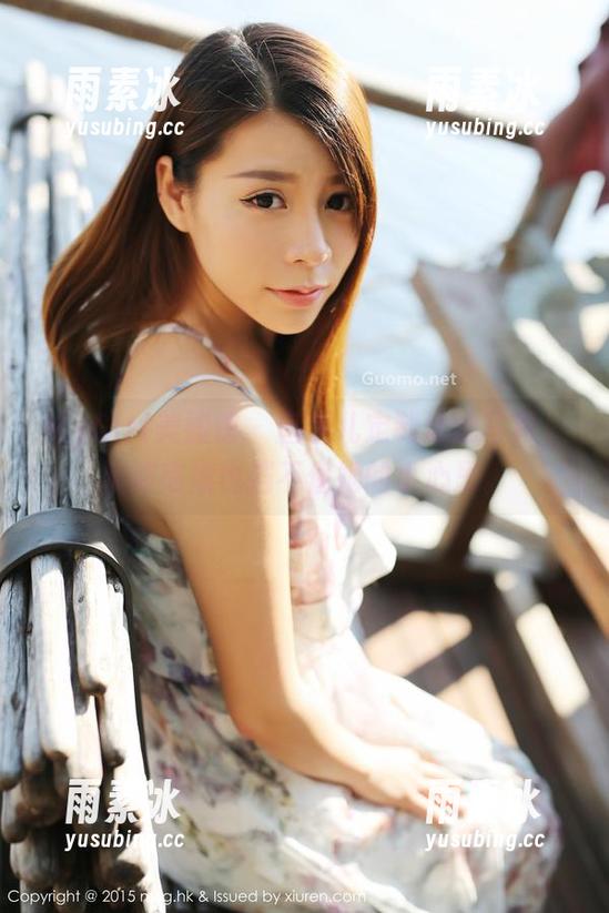 MyGirl美媛馆 - 唐琪儿定制泳池写真，水波荡漾也挡不住她的小心思。