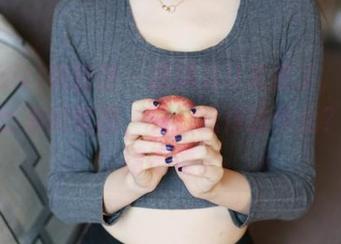 MyGirl美媛馆 – 唐琪儿il又来了，带着她的比基尼套图，究竟想传达什么？真心猜不透。