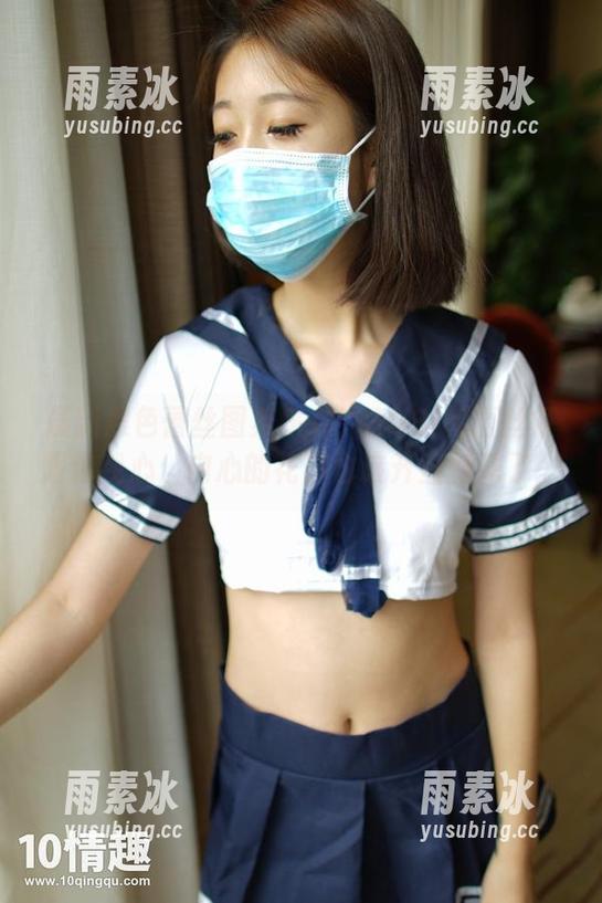 最新黑色蕾丝图集来袭！ROSI用蕾丝征服你我心，内心的花园也该开些新花了。