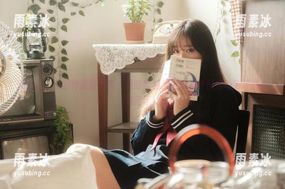 Sira(시라)的体操服写真：是时候为我们家那件旧运动衫寻找新方向了！
