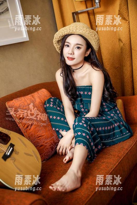 TouTiao头条女神 - 松果儿这个旗袍系列，精选图片让人琢磨不透