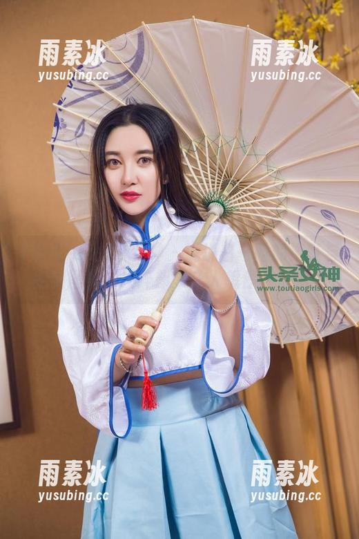 TouTiao头条女神 - 说说白一晗的浴缸与定制图集，琐碎却又让人想停下来细看