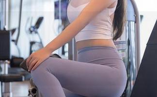 Xiuren秀人网 – nancy小姿的私房分享，图中的礼服竟是一种状态，怎会如此撩人！