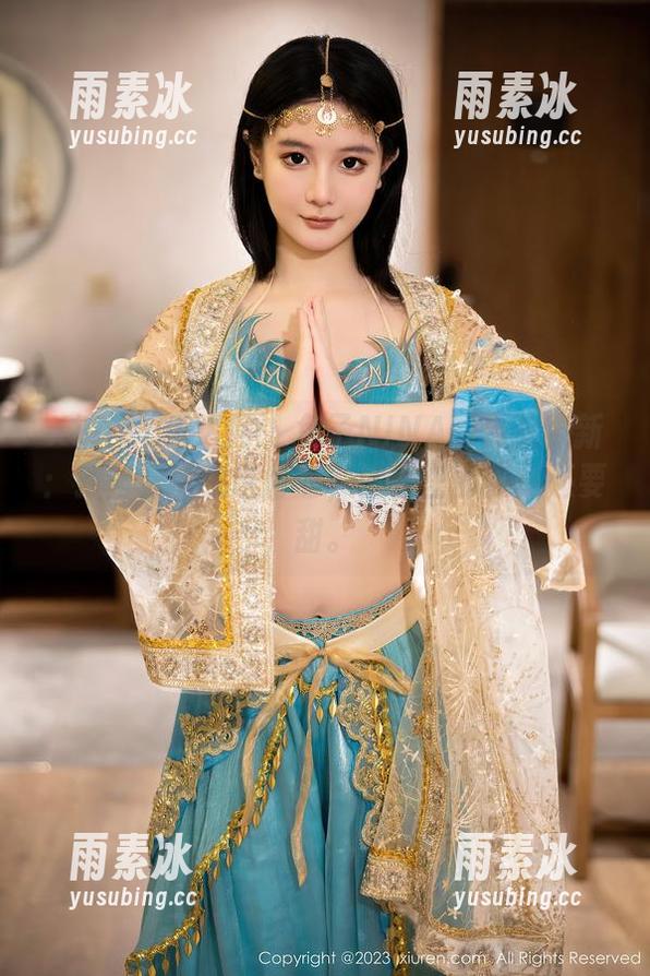 Xiuren秀人网-兔子NINA Xiuren秀人网 - 兔子NINA的作品更新:把圣诞的温暖打包,比家里的姜饼还要甜。