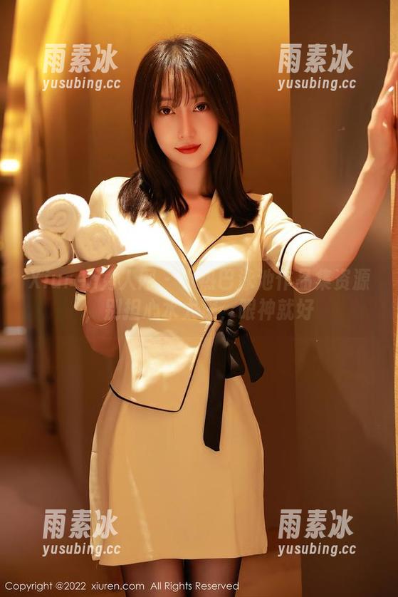 Xiuren秀人网 - 小热巴泳池作品集资源，别担心水太深，眼神就好