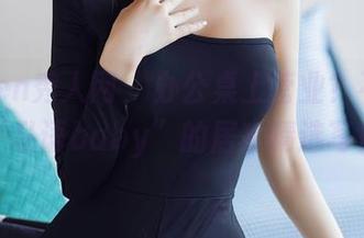 Xiuren秀人网 – 办公桌上营业？不，这里是“私语baby”的居家精选写真时刻