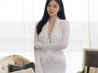 Xiuren秀人网 – 一言不合就想当女仆，免费米妮大萌萌写真开启你的想象力。