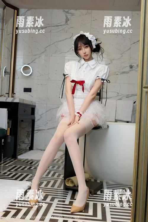 Xiuren秀人网 - 女神软糖爱喝奶，照片让人恍如置身梦中
