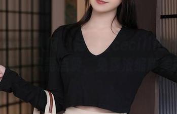 Xiuren秀人网 – 陆萱萱cecillia白丝照片共享，只需点赞，免费浓缩版美丽！