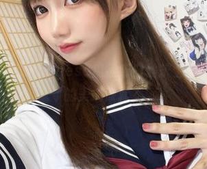 原图让人捧心！nagesa魔物喵白丝护士包cos：健康的美式惊喜？