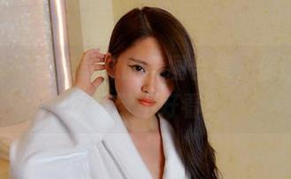 pans – 看完李沫的美图合集，你还敢说这吊带不好看？