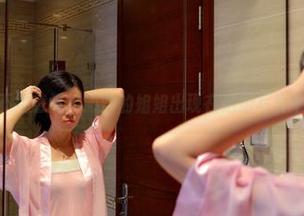 pans – 不经意间，沁沁的姐姐出现在这组写真中！不信？