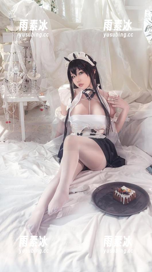 七七娜娜子泳衣作品集，泳池边的小插曲分享