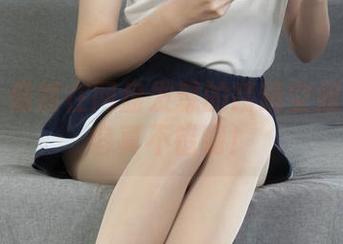 丽柜 – 偶然在网盘发现的晴晴空姐：这妆容真不错啊！