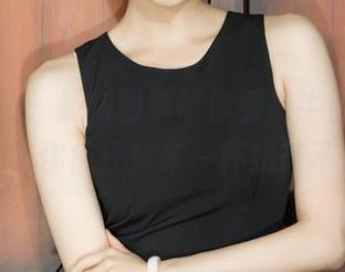 克拉女神 – 最新图集带你看奶牛密室，雅楠带你疯狂！来一杯奶茶不？