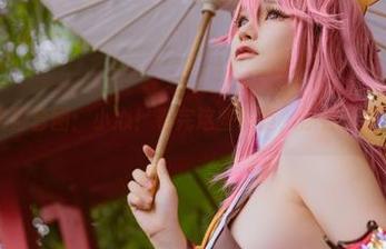 前羽rr的美脚套图：小心！看完这些美腿，你会想变身成腿控！