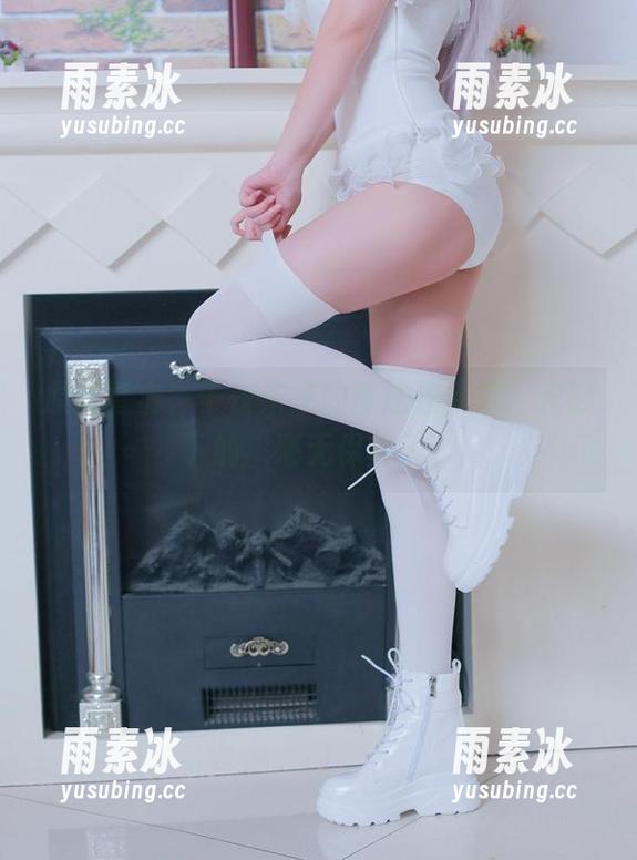 原图直击，千夜未来的蒂法连衣裙，光影下的“毫无保留”。