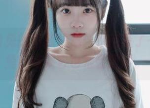 可可小白兔的图库精选：我捕获了一只小白兔，结果它也很会撒娇。