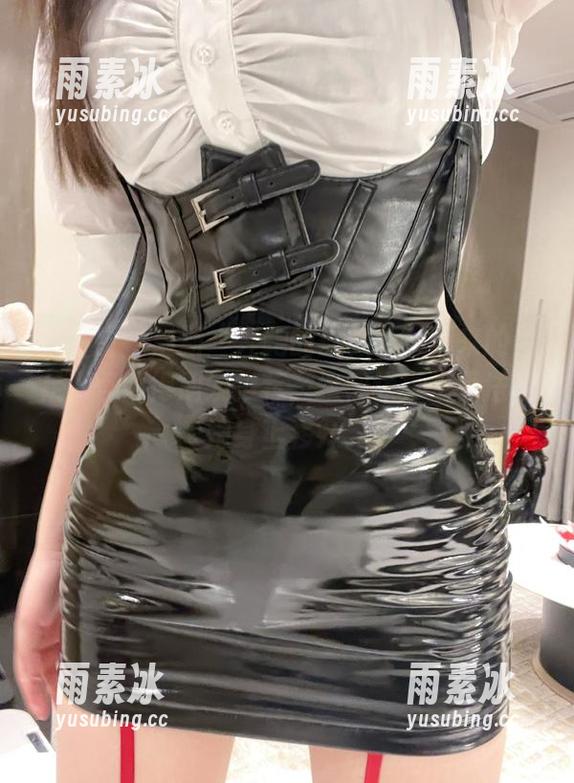 微密圈 - 最新“奔跑的晶骡儿”带来的美足，怪不得朋友推荐，这视线真是无法从她身上移开。
