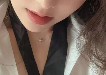 微密圈 – 到底是果冻照，还是奶雯在引我入歧途？