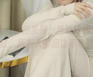 小众视觉 – 私拍系列：当玲玲成为女孩代言人时，所有人都应该乖乖就范。