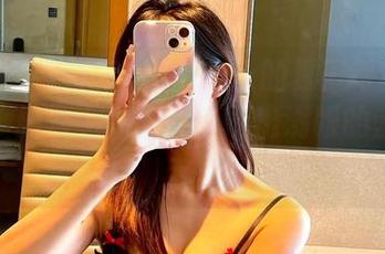 微密圈 – 全套？小猫咪ck的夏日写真太治愈了，脑海中瞬间就浮现出满眼的蓝天白云。