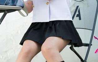 尤果网 – Abby金金泳池全套，能不能不灰色道具？下载前请自备泳镜哦
