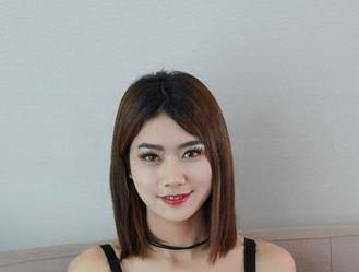 尤物馆 – 定制泳衣版的“我是玩水的Luffy菲菲”，每位观看者都得躲避肆意的水花，是个妙趣横生的作品呢！
