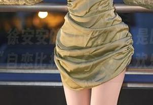 尤蜜荟 – 徐安安的自拍套图，是时候来一场“自恋比拼”了，分享欢乐！