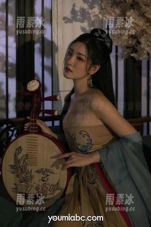 尤蜜荟 - 潮流包围，柚柚酱于栀子花香资源间撒野