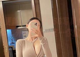 微密圈 – 更新！左公子666写真就像大白兔奶糖，外表可爱内里…你懂的。