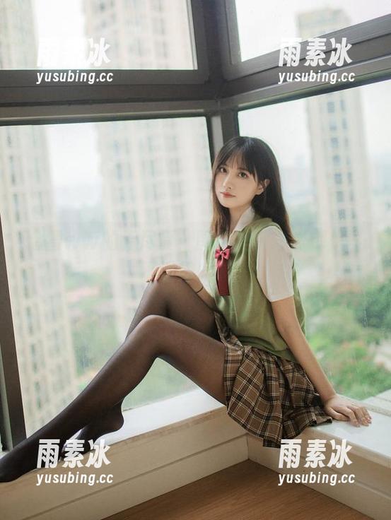 念雪ww的无尽夏：图包里每一张都是“不过如此”。