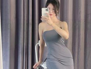 抖娘利世的浴室定制，把高清和壁纸的概念推向了新高度。