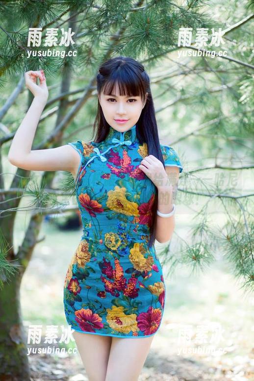 推女郎 - 这届校服福利我给满分——哈尼宝宝的图包能承包你的眼球！