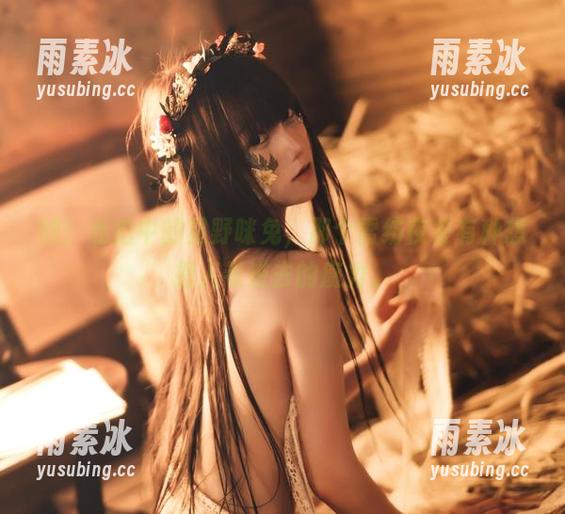 嘘！私拍中的星野咪兔，那个雪纺夜衣有种想把人卷进去的魔力。