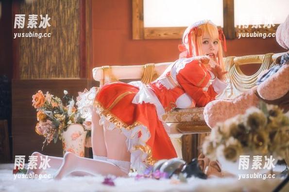 女警也要上妆：来看星黛鹿鹿i的每个资源都充满美感！