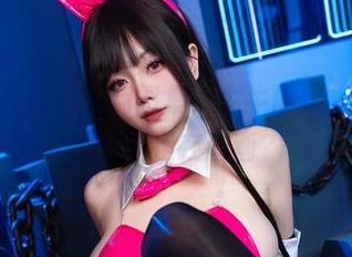 末夜787的厨房定制图集：牛牛厨娘，你这是用调料还是在画画？