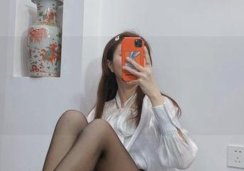 微密圈 – 杨大乐乐很靠谱的最新微信朋友圈系列，这套图倒是很有“真实感”，哈哈。