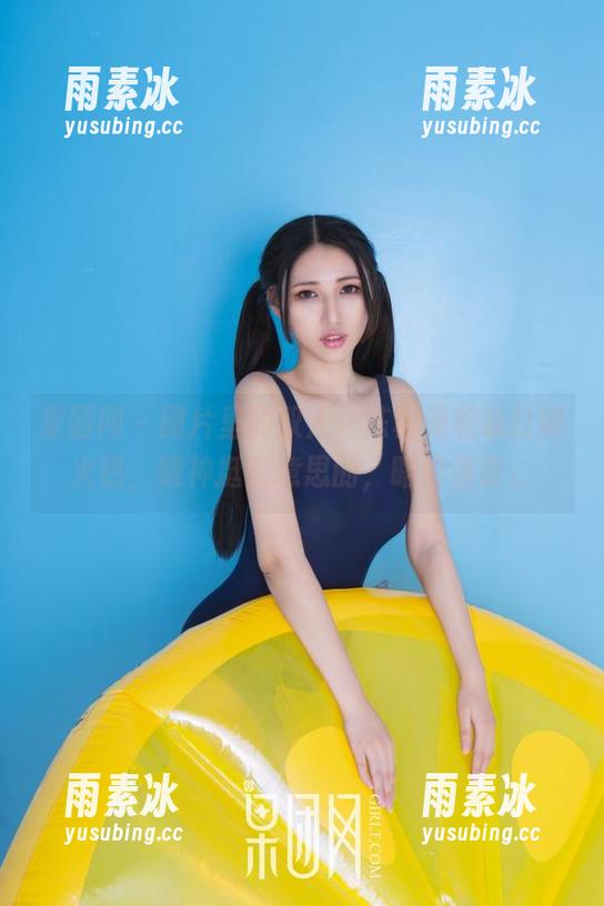 果团网 - 图片里的双人，陈雅漫和谁打得火热，眼神挺有意思的，略显俏皮。