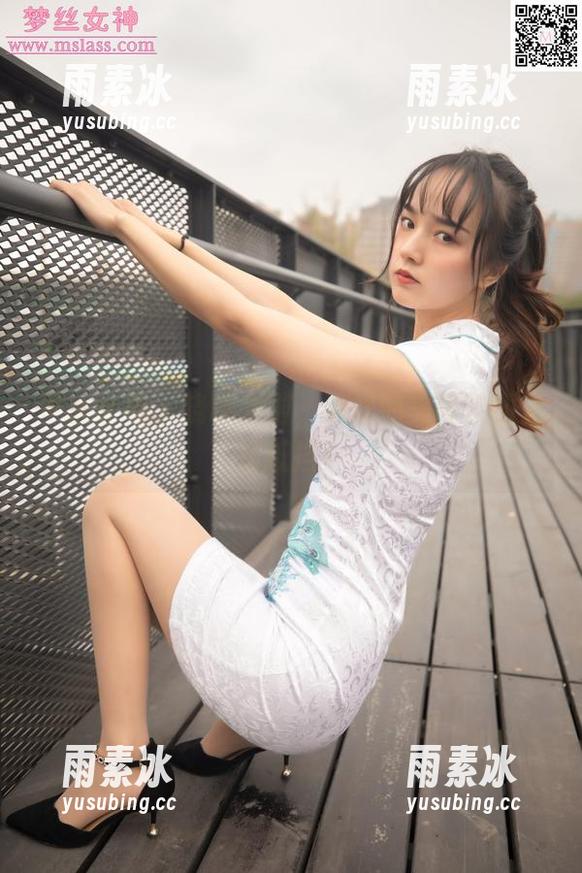 梦丝女神 - 晓晓来啦，学姐的美图套图无法抵挡！