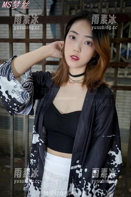 梦丝女神 - 花月舞亲赴校服风潮，最新图包充满惊喜，带着“学习”的气息！