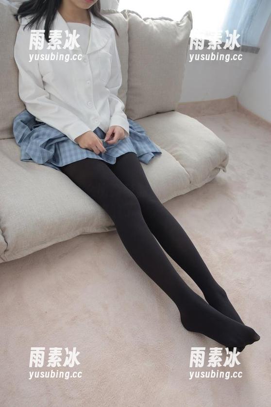 世上没有什么比森萝财团红衣少女合集更让我心痒的了，来个重播！