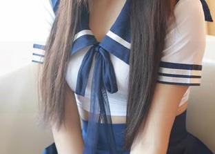 模范学院 – 蒋小静Jessica的女仆故事：假装忙碌，其实在等你来拿免费的照片～
