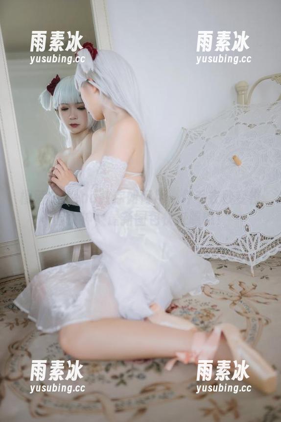 樱落Selena教你如何用一件毛衣秒变校园女神，最新图包快来瞧瞧！
